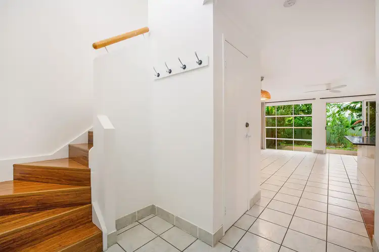 Fifth view of Homely unit listing, 10/16 Crescent Avenue, Mermaid Beach QLD 4218