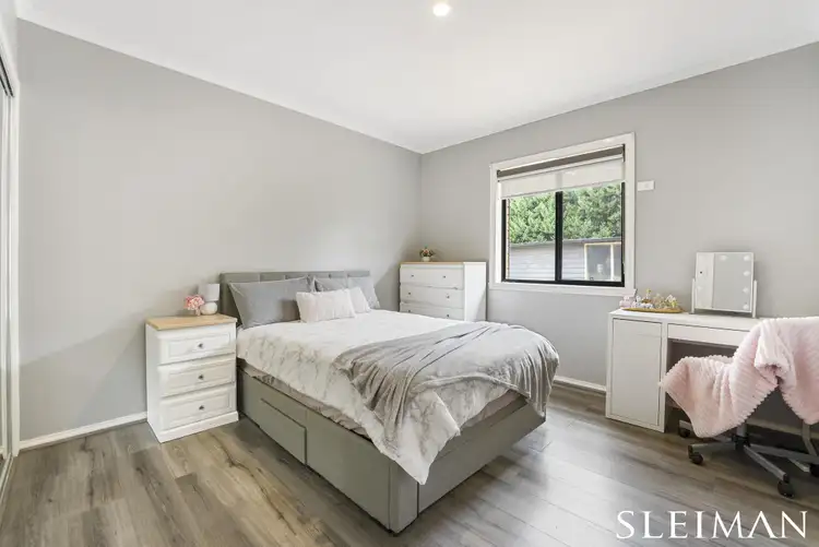 Fifth view of Homely house listing, 33 Sainsbury Avenue, Hillside VIC 3037