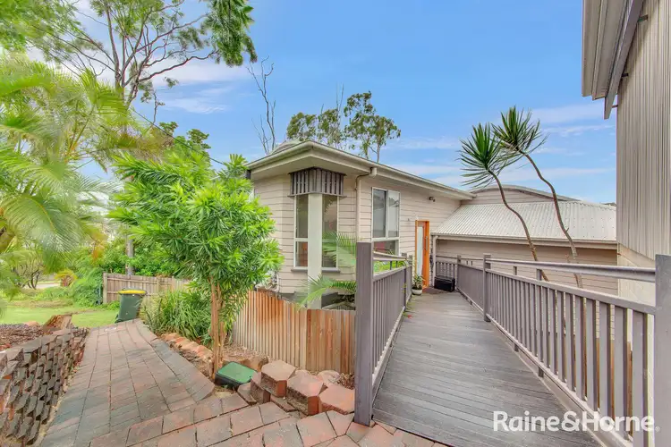 15 Walters Avenue, West Gladstone QLD 4680