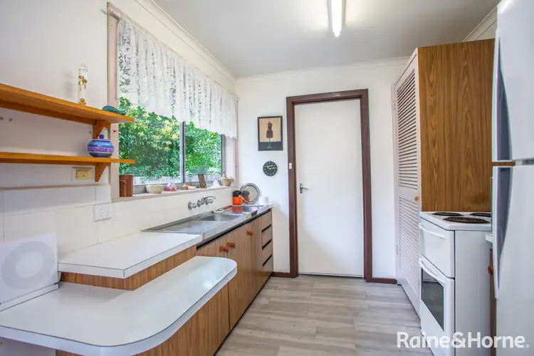 Fifth view of Homely unit listing, 2/56 Fersfield Road, Gisborne VIC 3437