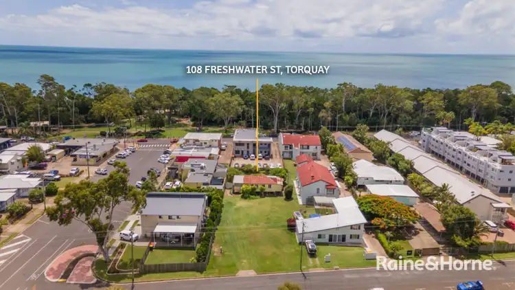 108 Freshwater Street, Torquay QLD 4655