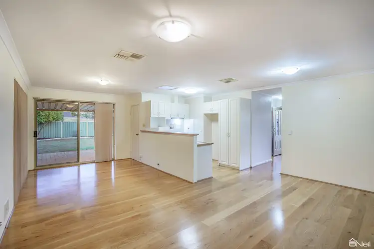 Seventh view of Homely house listing, 1 Floret Court, Seville Grove WA 6112