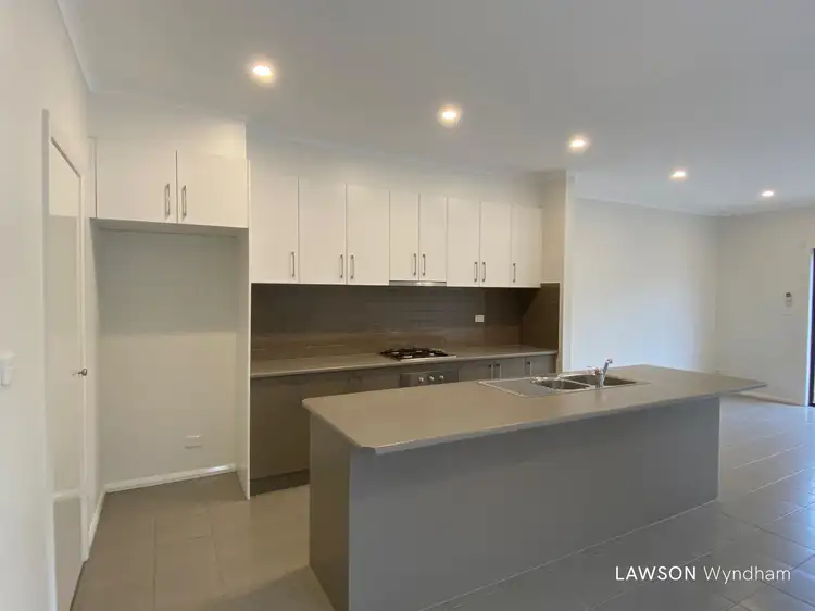 Second view of Homely house listing, 2/7 Annarosa Court, Werribee VIC 3030