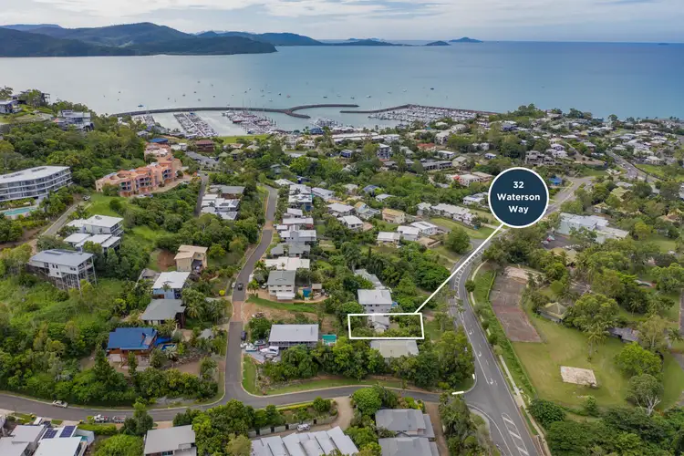 32 Waterson Way, Airlie Beach QLD 4802