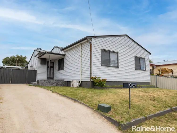13 Monty Walk, West Bathurst NSW 2795