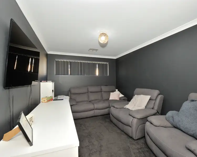 Fifth view of Homely house listing, 44 Sapphire Chase, Wellard WA 6170