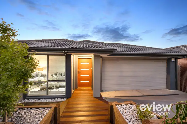 112 Manna Gum Drive, Pakenham VIC 3810