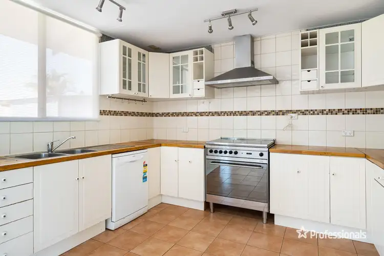 Sixth view of Homely house listing, 28 Sturt Pea Crescent, Kambalda West WA 6442
