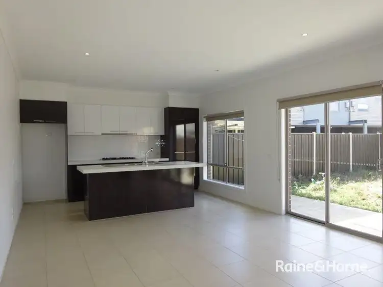 Fifth view of Homely townhouse listing, 27 Grattan Cove, Craigieburn VIC 3064