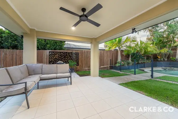 12 Crumpton Place, Beerwah QLD 4519