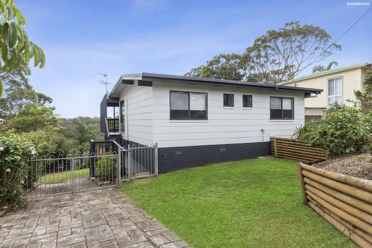 70 Berrima Parade, Surfside NSW 2536