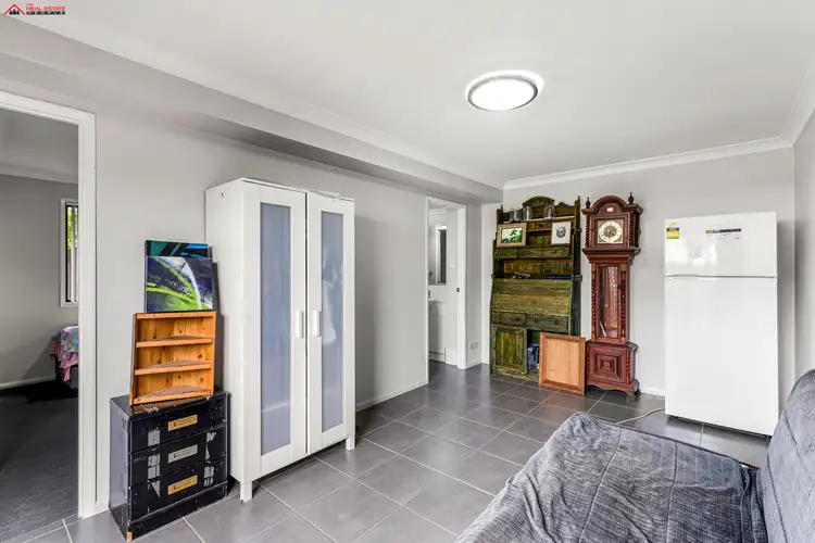 Third view of Homely house listing, 4/86 Anzac Avenue, Newtown QLD 4350