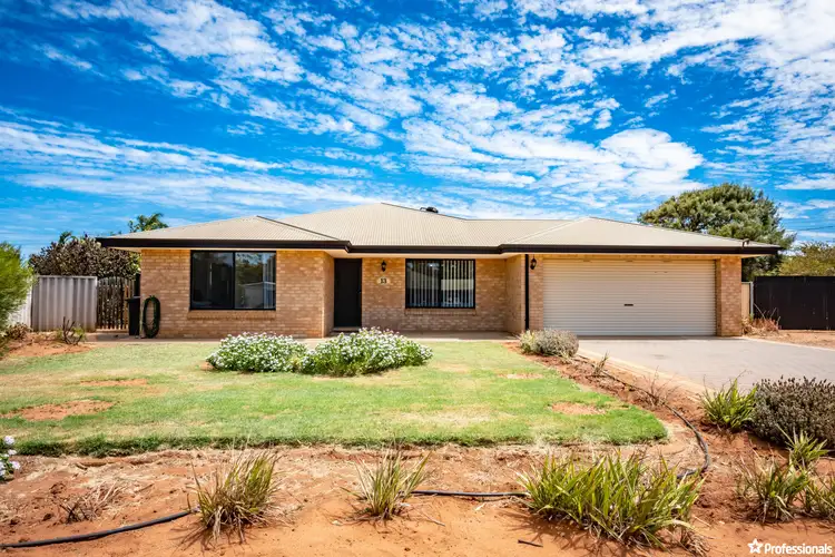 13 River Valley Road, Woorree WA 6530