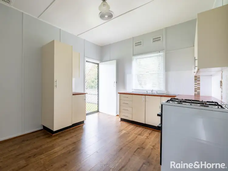 Fourth view of Homely house listing, 5 McKenzie Place, West Bathurst NSW 2795