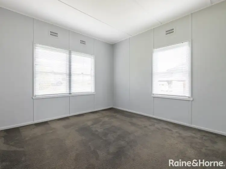 Sixth view of Homely house listing, 5 McKenzie Place, West Bathurst NSW 2795