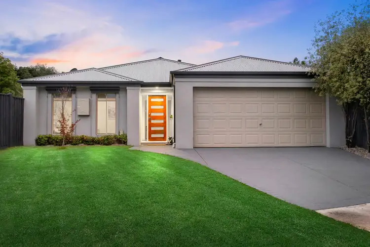 10 Grasswren Close, Langwarrin VIC 3910