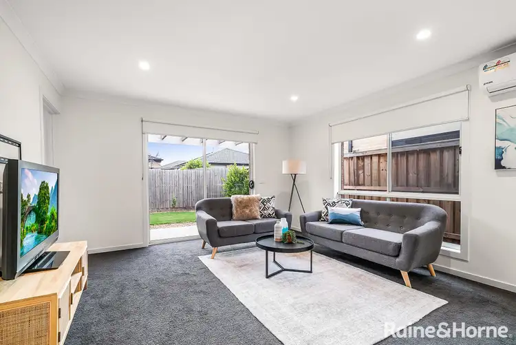 Fifth view of Homely house listing, 2/3 Barlow Circuit, Tarneit VIC 3029