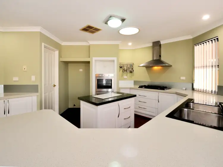 Sixth view of Homely house listing, 27 Dunster Way, Orelia WA 6167