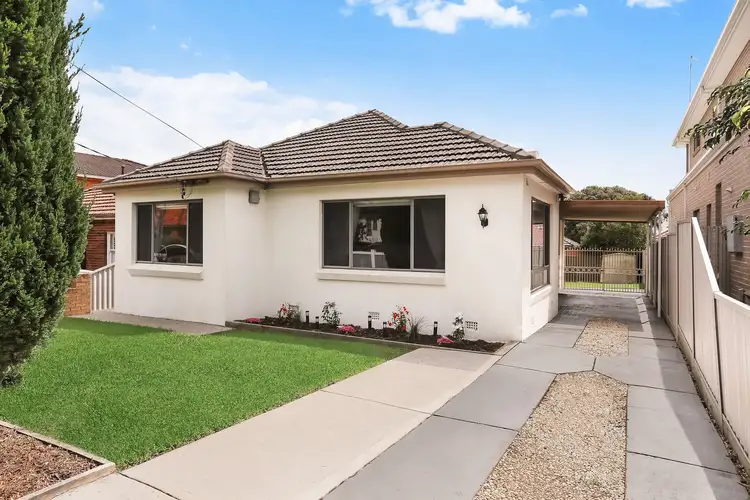 18 Bennett Street, Kingsgrove NSW 2208