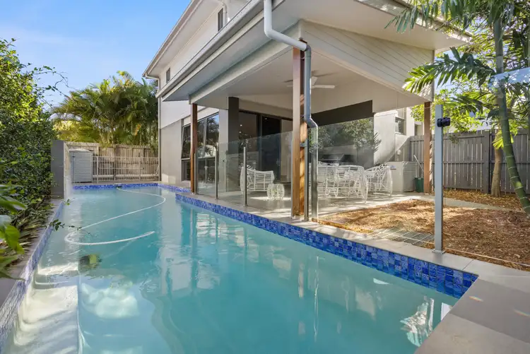 Main view of Homely townhouse listing, 1/10-12 Bainbridge Street, Ormiston QLD 4160