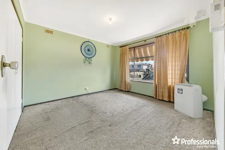 Fifth view of Homely house listing, 8 Gladstone Grove, Melton VIC 3337
