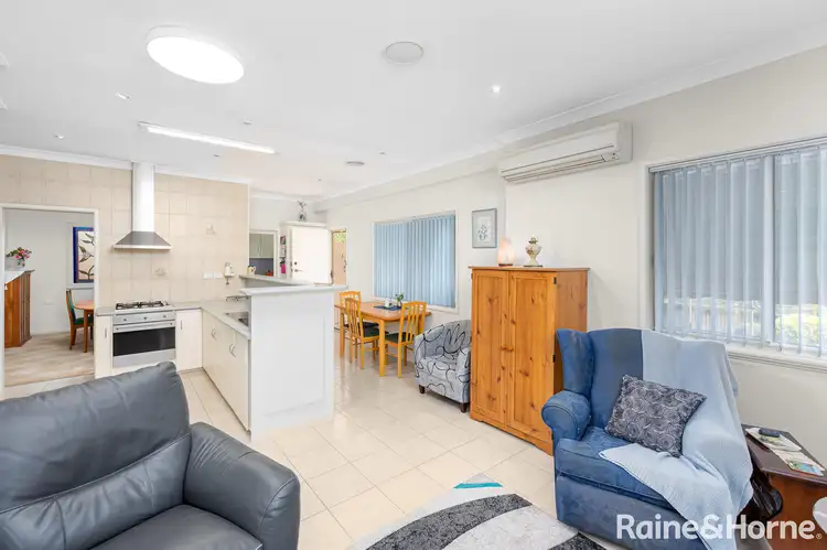 Sixth view of Homely house listing, 20 Nixon Crescent, Tolland NSW 2650