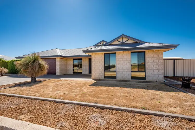 57 Honeysuckle, Woorree WA 6530