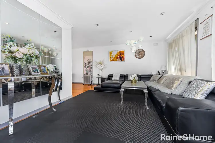 Second view of Homely house listing, 7 Maynard Place, Kings Park VIC 3021