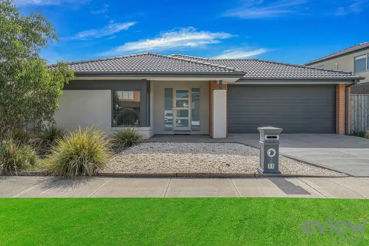 11 Seabird Drive, Point Cook VIC 3030