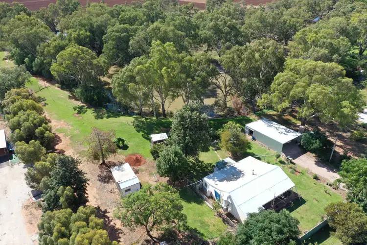 63-35 Lachlan Street, Hillston NSW 2675