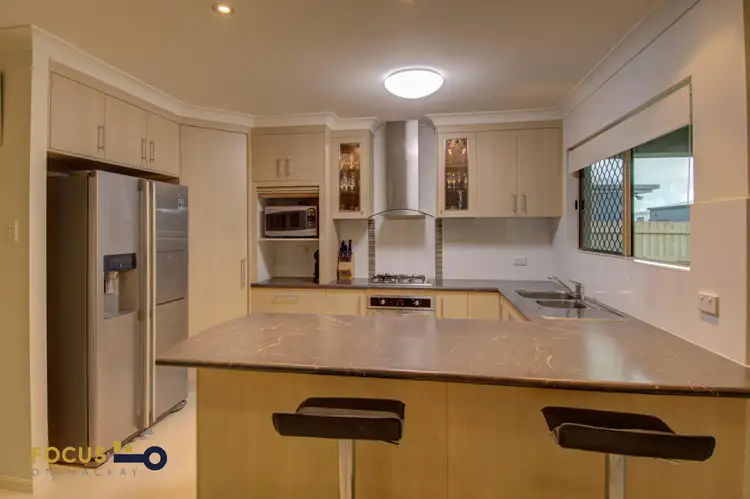Fourth view of Homely house listing, 10 Kew Court, Glenella QLD 4740