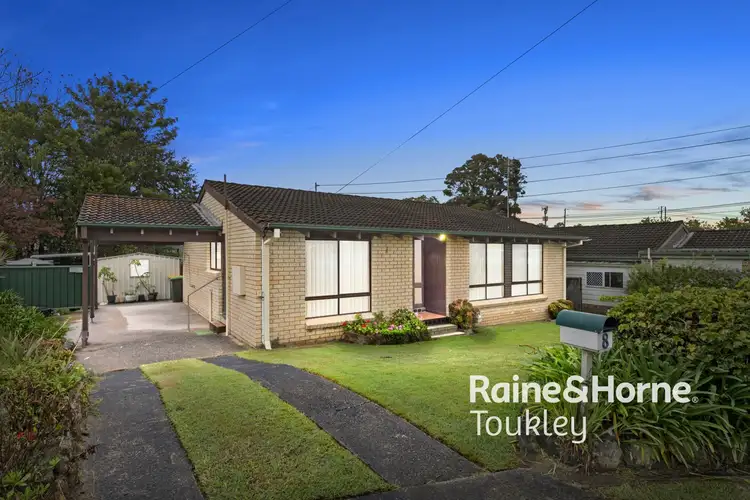 8 Paul Place, Gorokan NSW 2263