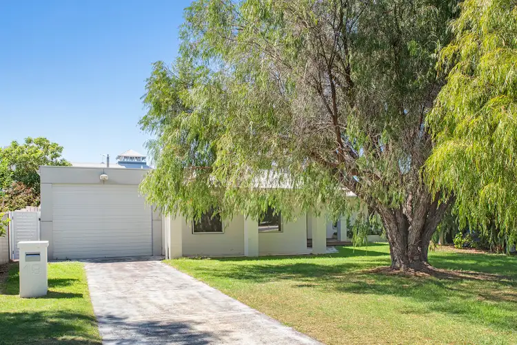 19 Patton Terrace, Quindalup WA 6281