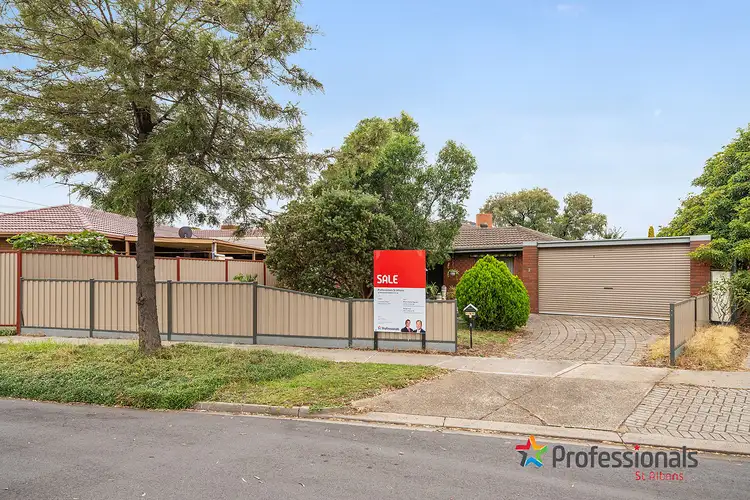 2 Chadwell Place, Kings Park VIC 3021