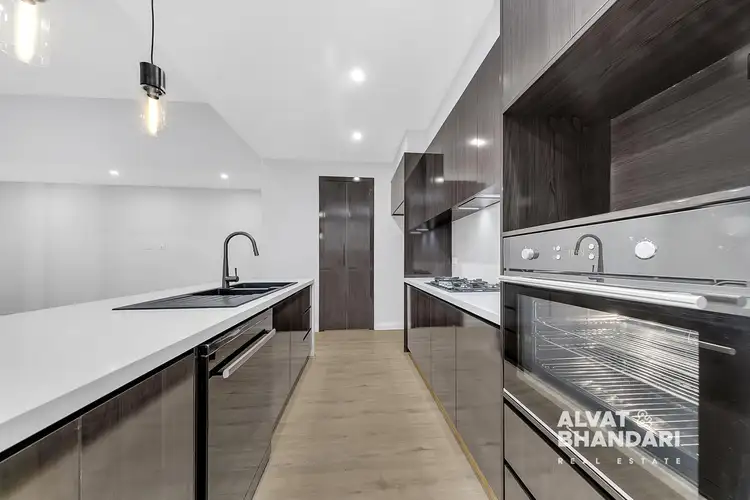 Sixth view of Homely house listing, 28 Rialto Circuit, Craigieburn VIC 3064