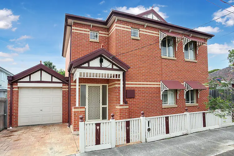 27 Alfred Street