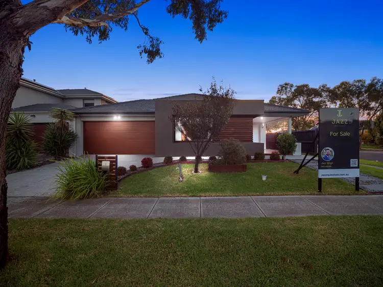 2 Airlie Avenue, Point Cook VIC 3030