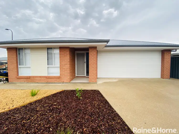 10 Esperance Drive