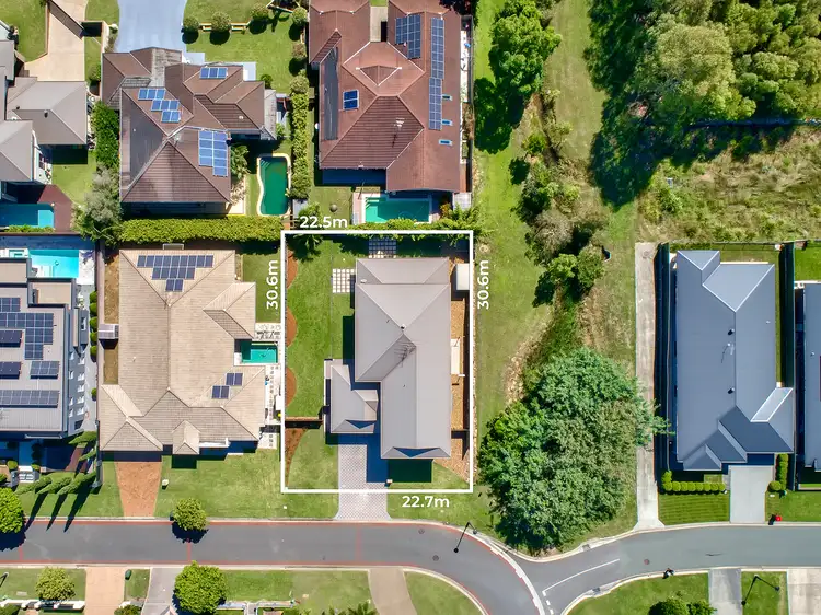 12 Apulia Place, Bridgeman Downs QLD 4035