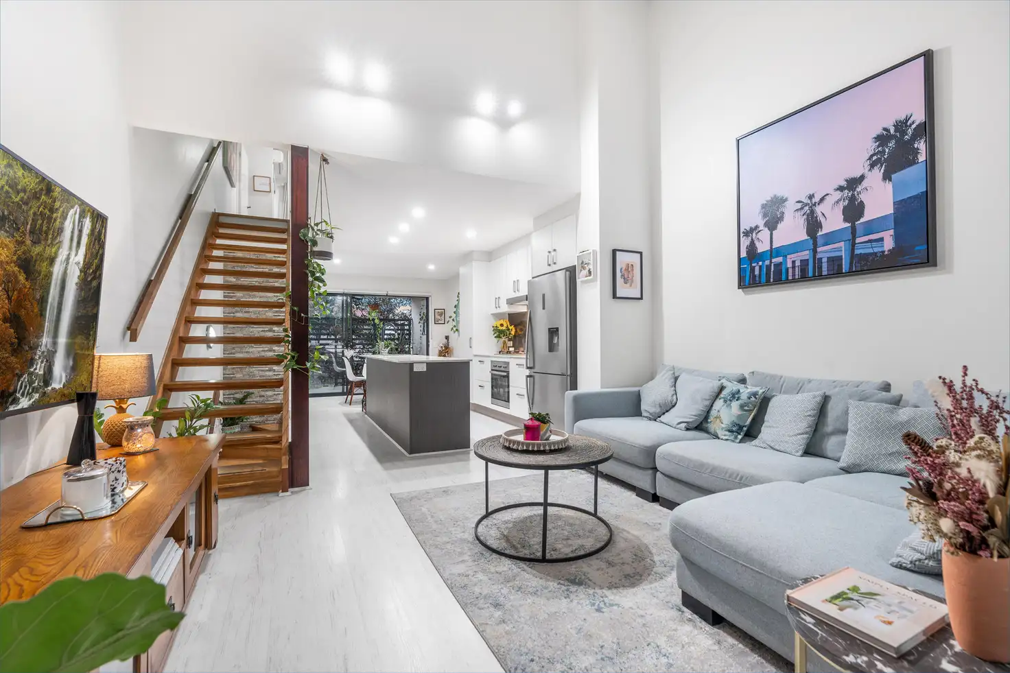 Main view of Homely townhouse listing, 6/255 Cavendish Road, Coorparoo QLD 4151