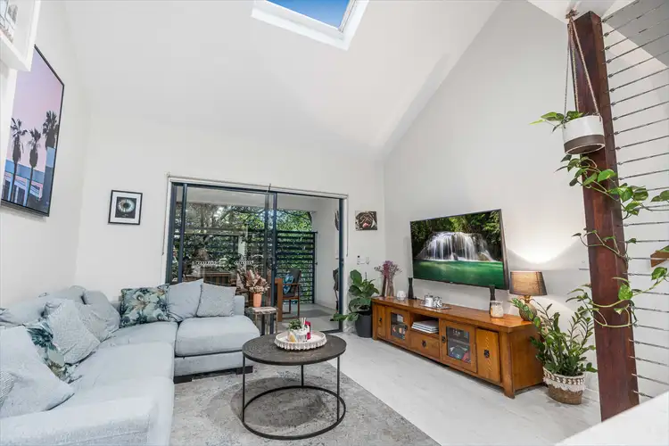Fourth view of Homely townhouse listing, 6/255 Cavendish Road, Coorparoo QLD 4151