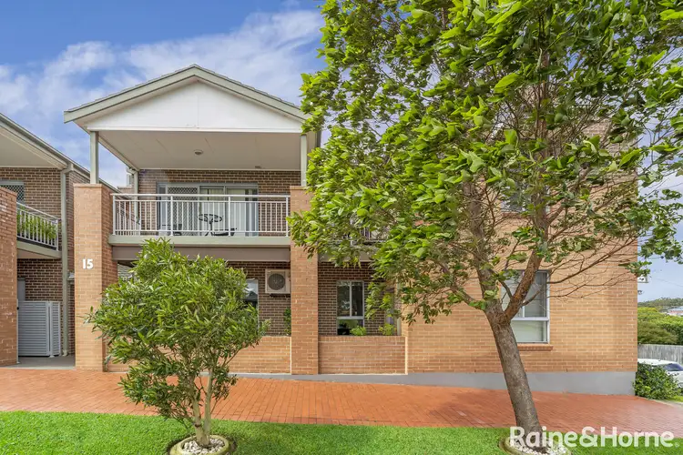 2/15 Stuart Street, Helensburgh NSW 2508
