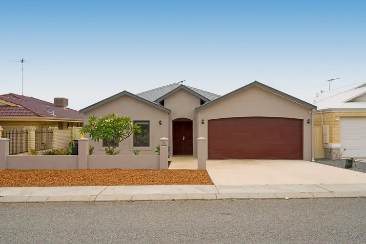 32A Turfan Way, Lake Coogee WA 6166