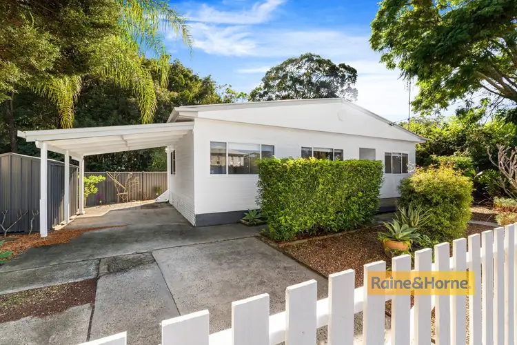 52 Boronia Avenue