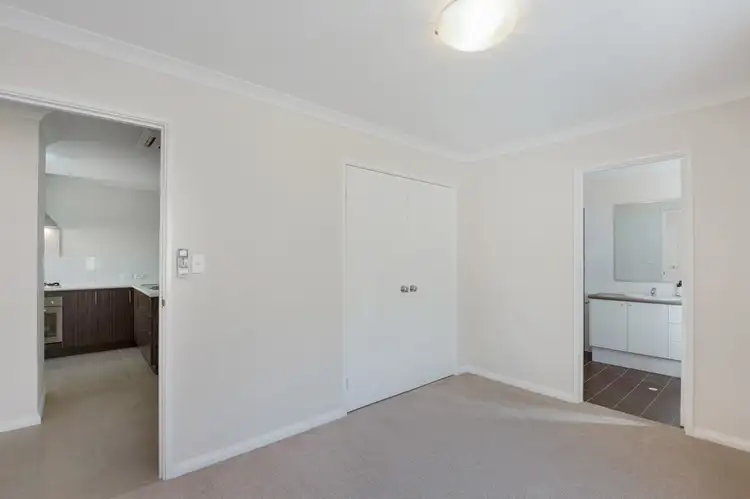 Sixth view of Homely house listing, 30 Verdant Crescent, Seville Grove WA 6112