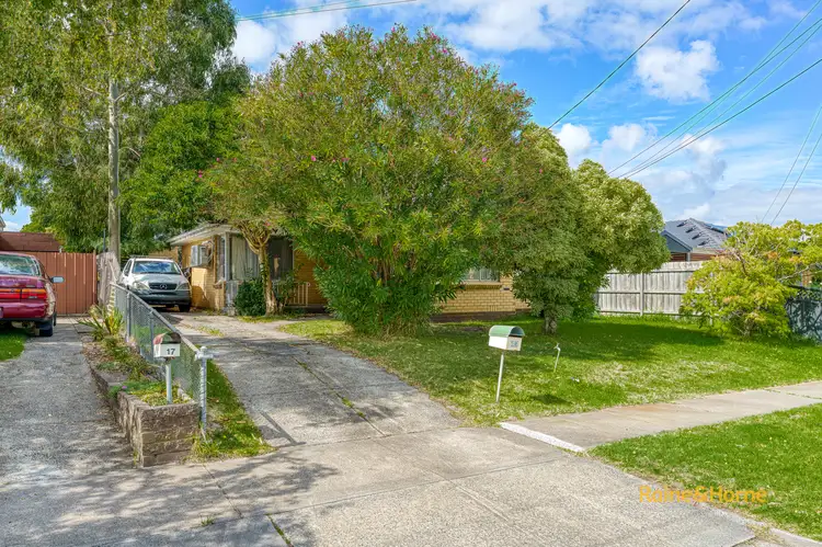 15 Springside Crescent
