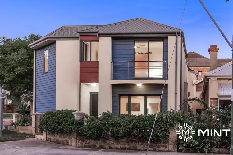 77C Thompson Road, North Fremantle WA 6159
