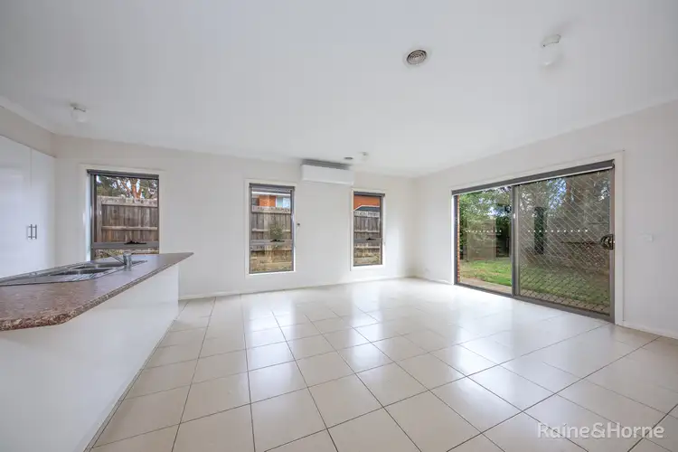 42 Batman Avenue, Sunbury VIC 3429