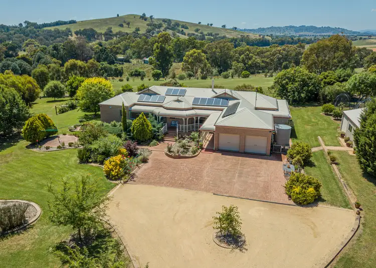 81 Vernon Drive, Cowra NSW 2794
