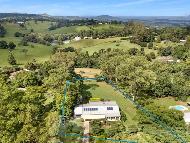 27 Avocado Lane, Maleny QLD 4552